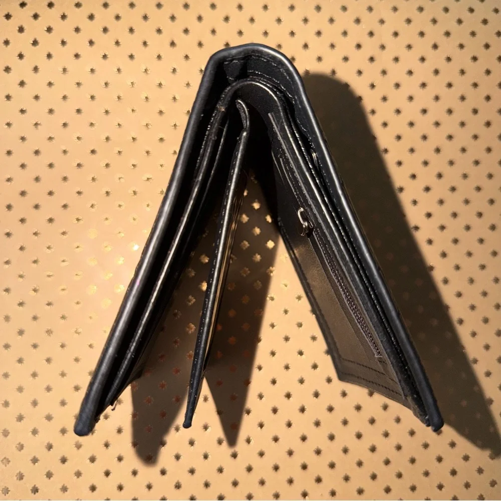 🆕 NEW Men's Black Patterned Wallet